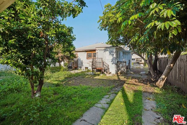935 North Gardner Street photo 8