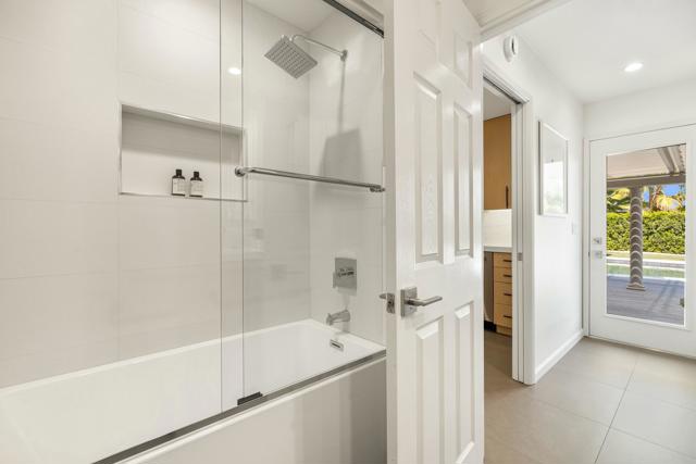 75322 Desert Park Drive, Indian Wells CA: https://media.crmls.org/mediaz/c648fd82-215f-4d90-b0fd-0d9c38baa3f6.jpg