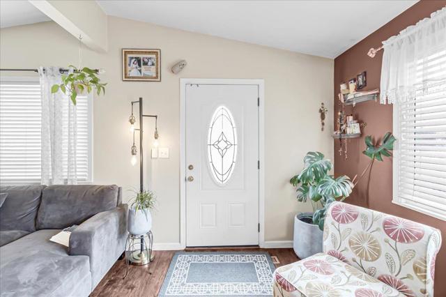 20 Russell Rd Street, Salinas CA: https://media.crmls.org/mediaz/c64a4067-b389-482c-9075-10c8181c47c3.jpg
