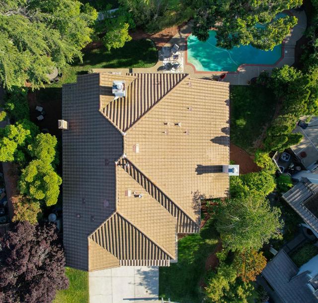 3239 Pinot Blanc Way, San Jose CA: https://media.crmls.org/mediaz/c64a4cbb-819e-4b0b-894c-5198cc42f7fb.jpg