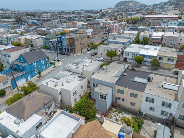 212 Sweeny Street, San Francisco CA: https://media.crmls.org/mediaz/c64ae50d-cb98-48ec-b3d2-441b65dc601e.jpg