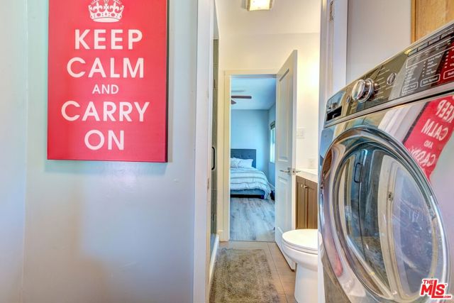 9001 S 5TH Avenue, Inglewood CA: https://media.crmls.org/mediaz/c64bb0d2-1cb8-4511-8e9c-8f7729c3c4b9.jpg