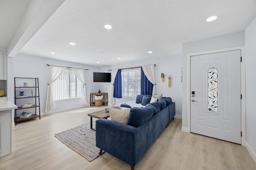 11131 Tyrolean Way - photo 15
