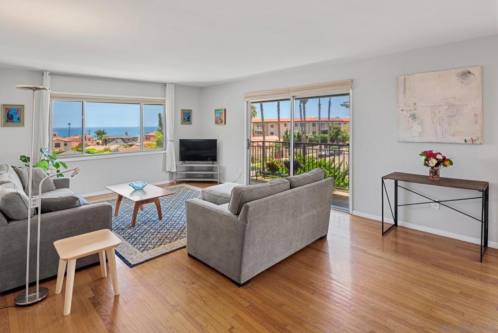 5353 La Jolla Blvd - photo 8
