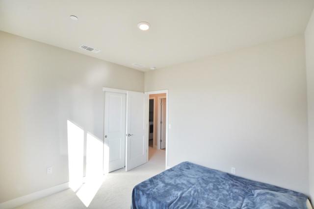 Image 19 of 31 For 809 Big Range Way