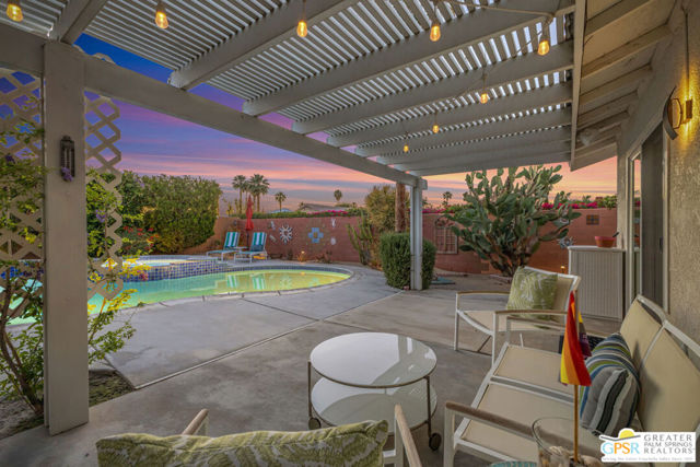 30005 Avenida Alvera, Cathedral City CA: https://media.crmls.org/mediaz/c64e8afc-2049-446f-86a4-6e3f982f1696.jpg