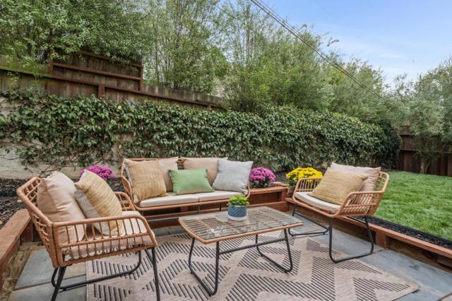 929 Darien Way, San Francisco CA: https://media.crmls.org/mediaz/c64edec7-4620-4c67-92e3-1d912b1d83f4.jpg