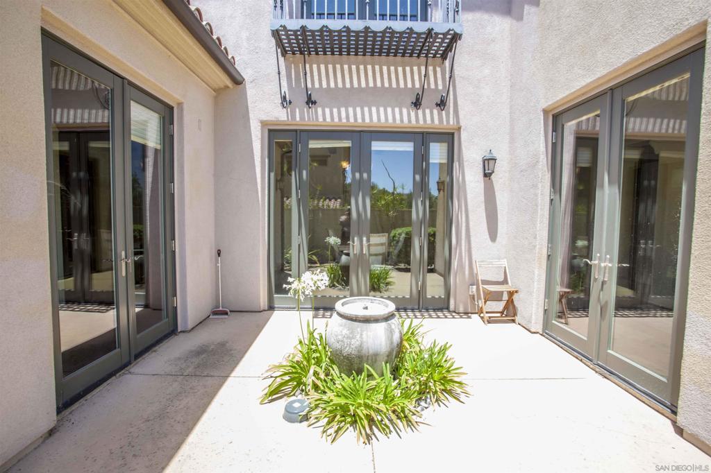 MLS #250040381SD image #37