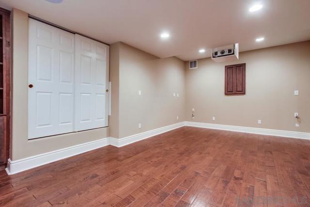 Image 33 of 43 For 1690 Gascony Rd