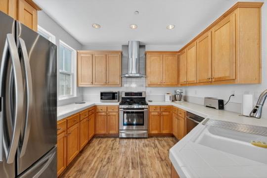 7902 Kipling Circle, Gilroy CA: https://media.crmls.org/mediaz/c64f6cdc-4ee7-4c42-9deb-254940a4e984.jpg