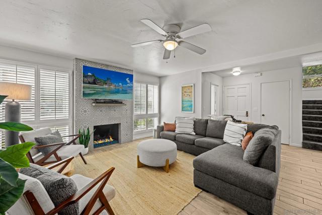 1074 Isabella Avenue, Coronado CA: https://media.crmls.org/mediaz/c64f8859-330c-4b3d-b9a2-463acc19d801.jpg