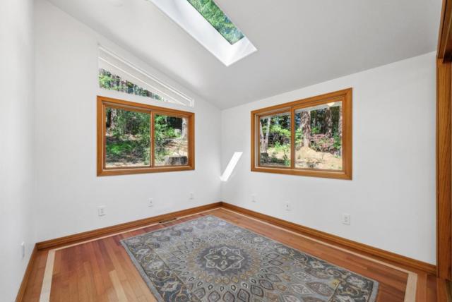 24751 Hutchinson Road, Los Gatos CA: https://media.crmls.org/mediaz/c64f9fcb-867c-424f-86fa-10ee6ef2218d.jpg