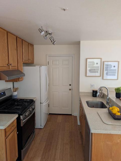 805 N San Antonio Road, Los Altos CA: https://media.crmls.org/mediaz/c64ff1ed-5687-47d4-a2d5-4392eecdfa07.jpg