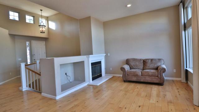 132 Warbler Lane, Brisbane CA: https://media.crmls.org/mediaz/c650b76a-7520-453b-8eb2-28cdaa71f00a.jpg