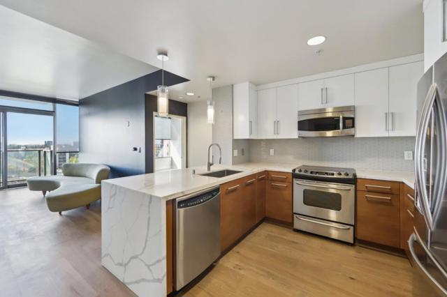 Image 7 of 22 For 38 Almaden Boulevard 1115
