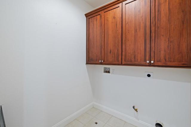 2866 Paseo Lane, San Jose CA: https://media.crmls.org/mediaz/c652b7f0-3eca-4a49-b7da-4a2b0e66a158.jpg