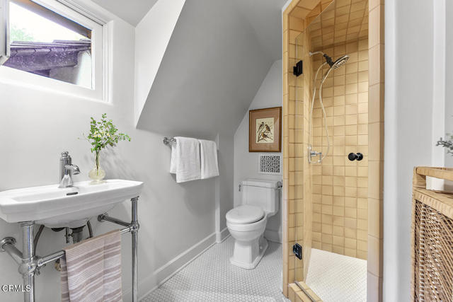Detail Gallery Image 29 of 67 For 855 Old Mill Rd, Pasadena,  CA 91108 - 3 Beds | 3/1 Baths