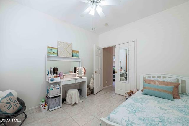 1633 Lola Way, Oxnard CA: https://media.crmls.org/mediaz/c654cf57-d659-4fd3-b7a0-715d784068cf.jpg