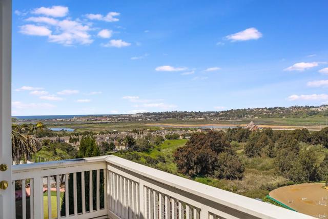 Detail Gallery Image 12 of 15 For 3842 Modena Pl, Carmel Valley,  CA 92130 - 4 Beds | 3 Baths