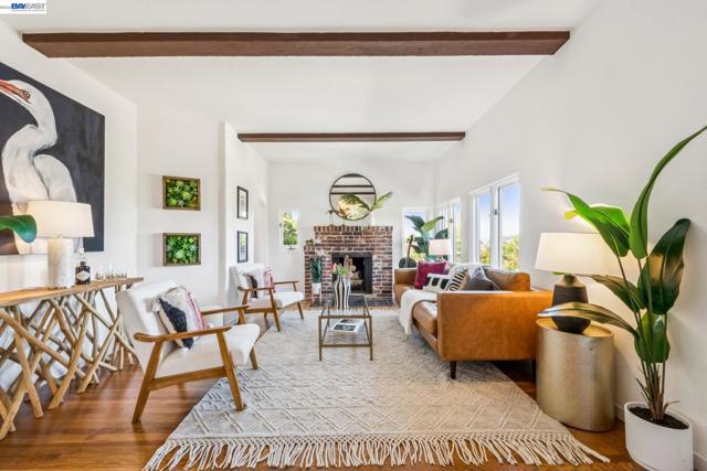 Image 16 of 60 For 491 Vincente Avenue