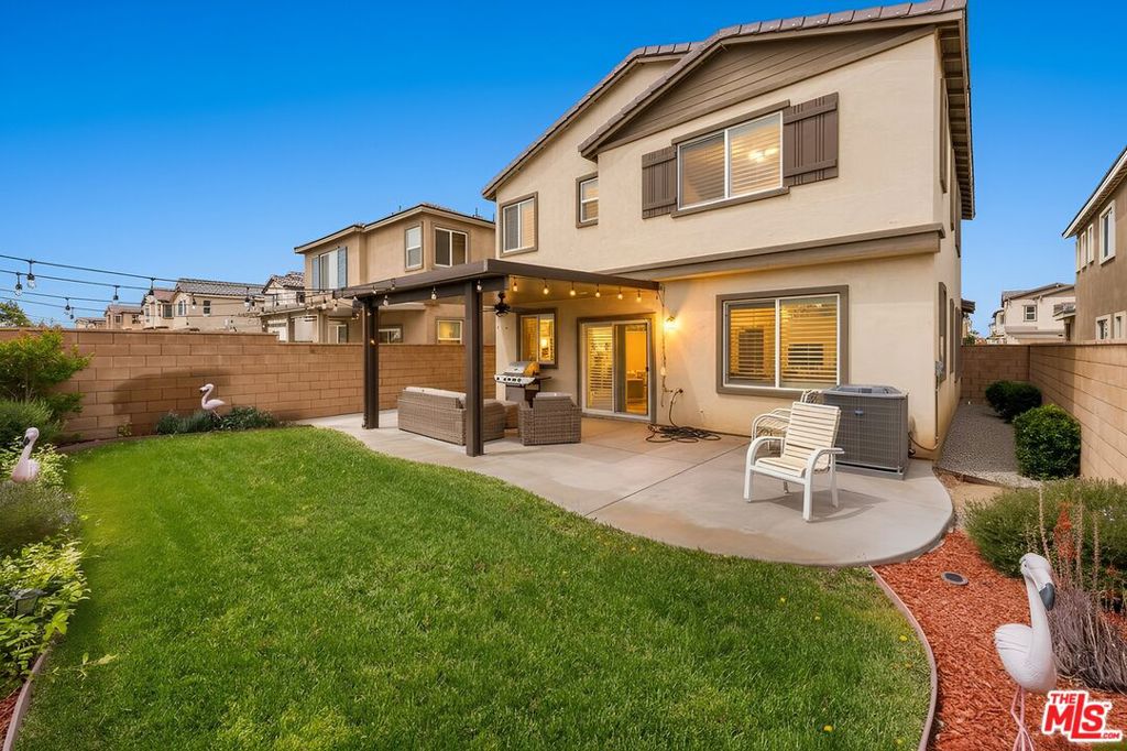 13041 Echo Valley Street