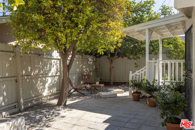 1945 Yosemite Drive, Los Angeles CA: https://media.crmls.org/mediaz/c6584a03-c3b0-4089-bbb7-b9154c5faf0b.jpg