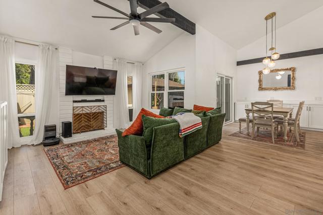 2327 Rosal Ln, Spring Valley CA: https://media.crmls.org/mediaz/c658e1e3-1e1f-4616-a705-c3b26194659b.jpg