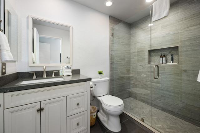 320 Vista Royale Drive, Palm Desert, CA 92211