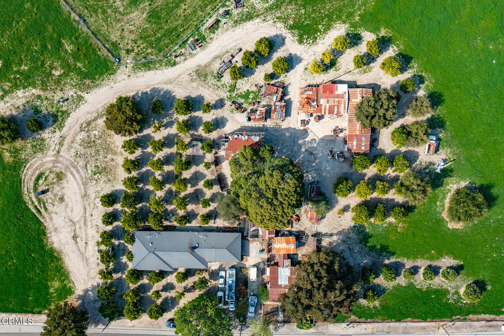 https://media.crmls.org/mediaz/c65a9267-0a1b-4d19-9efe-7a21605f9240.jpg?preset=X-Large