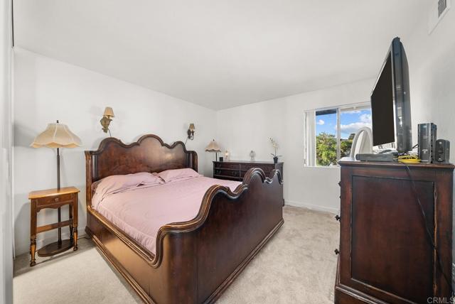 Image 18 of 28 For 925 Amistad Ct  D