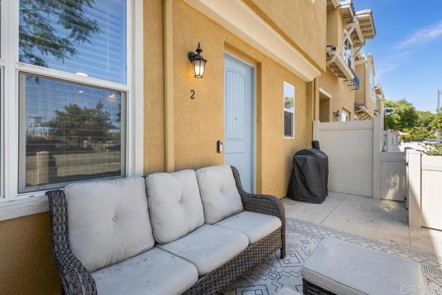 Detail Gallery Image 3 of 39 For 1345 Santa Diana Rd #2,  Chula Vista,  CA 91913 - 4 Beds | 3/1 Baths