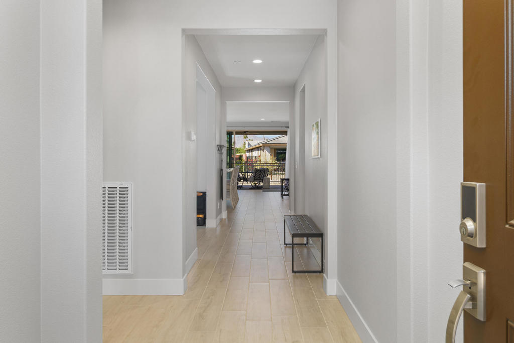 MLS #219136340DA image #2