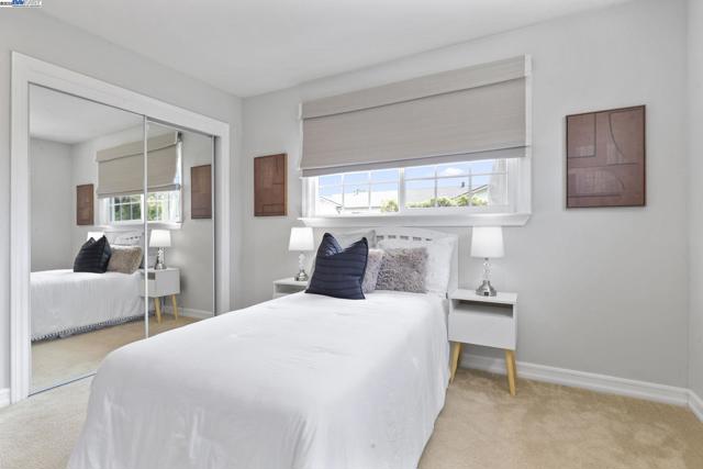 36523 Cherry St, Newark CA: https://media.crmls.org/mediaz/c65cdb95-68ea-4827-80f3-d9b97f139502.jpg