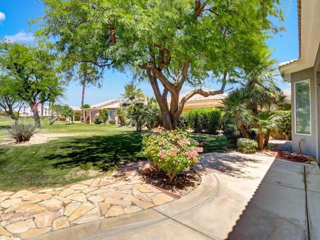 80418 Dumphries Court, Indio CA: https://media.crmls.org/mediaz/c65ded68-8ddd-4c4c-9da0-b226f5aad582.jpg