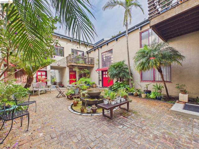 Image 34 of 38 For 2932 Filbert St 2