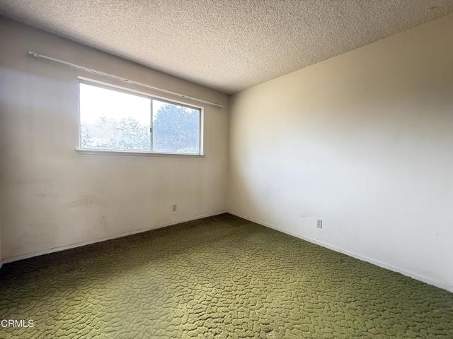 8160 Tiara Street, Ventura CA: https://media.crmls.org/mediaz/c65fcb96-f59f-49bc-8788-92d18f72d769.jpg
