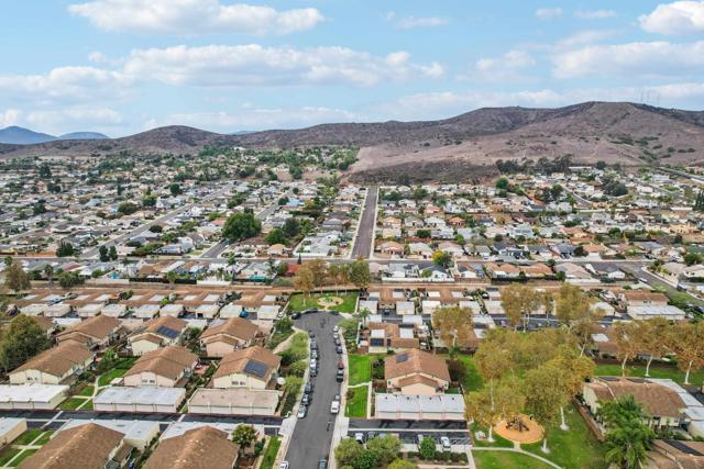 10220 Princess Sarit Way, Santee CA: https://media.crmls.org/mediaz/c66030e0-d62c-4fdf-b6c7-4e079dae3422.jpg