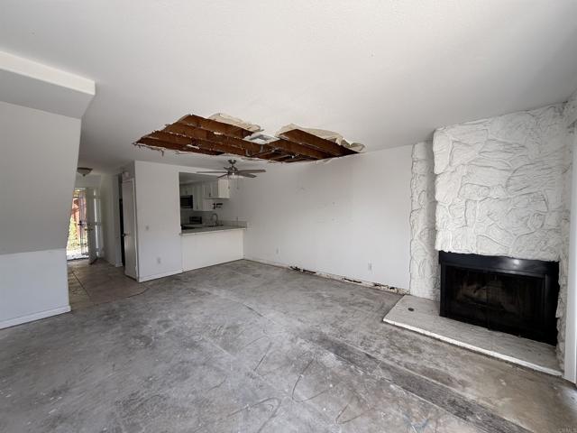475 N Midway Drive, Escondido CA: https://media.crmls.org/mediaz/c660316d-4769-4c59-83cd-8d01b175f2f3.jpg