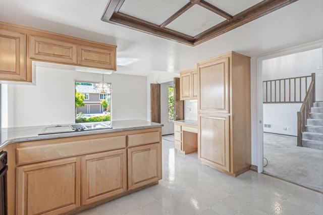 1440 Kring Way, Los Altos CA: https://media.crmls.org/mediaz/c6620c8d-8563-47d4-b609-1ddeb9dd159c.jpg