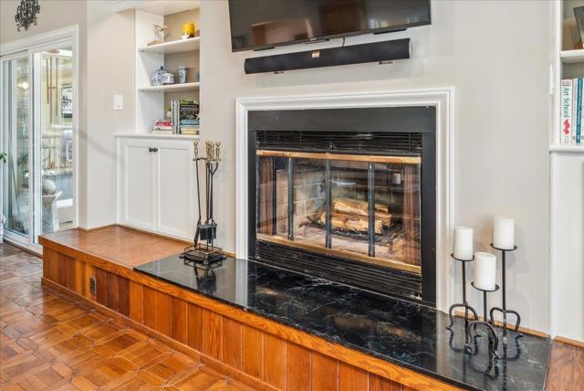 1 Windsor Rise, Monterey CA: https://media.crmls.org/mediaz/c6621472-b4a0-44c5-aa6b-0a1a4d59839f.jpg