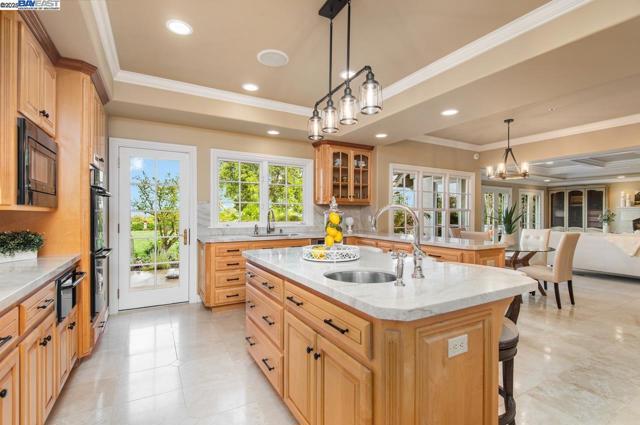 3029 Alburni Ct, Pleasanton CA: https://media.crmls.org/mediaz/c662acb6-6cfe-4f42-9f7d-a147c9d3622e.jpg
