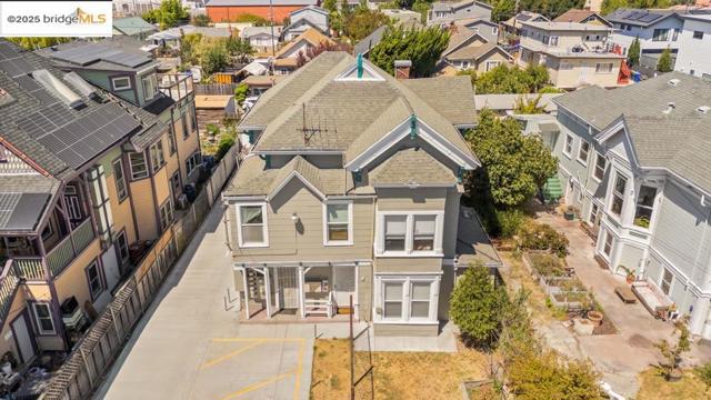 Image 13 of 29 For 1062 60th St