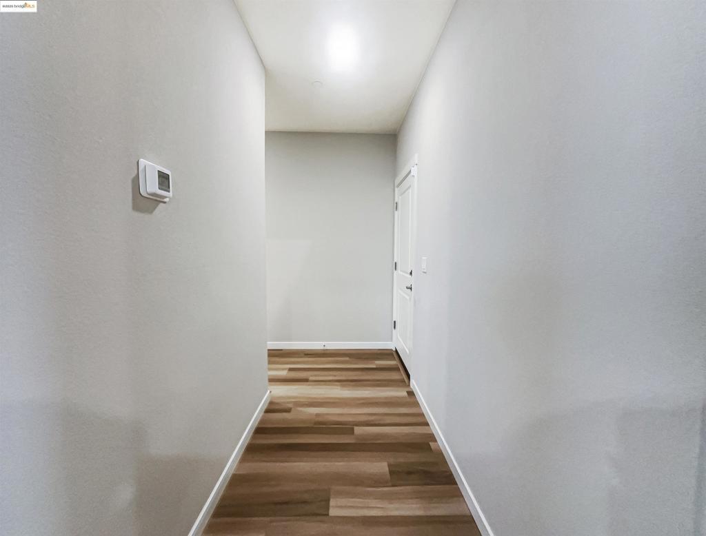 https://media.crmls.org/mediaz/c66369fc-b4c6-4333-b7fc-b3473fdaa68f.jpg?preset=X-Large