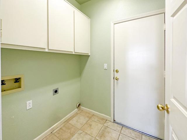 4305 Calsite Court, Antioch CA: https://media.crmls.org/mediaz/c6638f11-adcb-4067-8bc9-90f7cab427d0.jpg