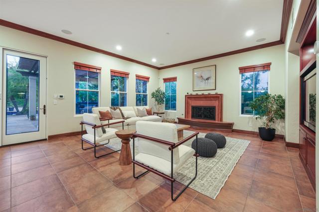 7424 La Mantanza, San Diego CA: https://media.crmls.org/mediaz/c663a1f0-5485-4027-87c4-75730402ef57.jpg