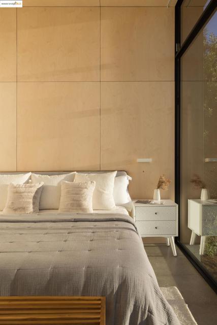 Image 46 of 60 For 1136 Keith Ave