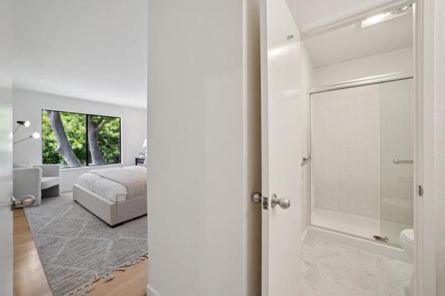 905 W Middlefield Road, Mountain View CA: https://media.crmls.org/mediaz/c6646ce1-702f-40ea-aa66-130f5ca22b75.jpg
