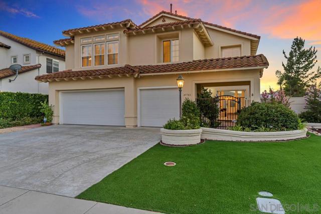 45703 Calle Ayora, Temecula CA: https://media.crmls.org/mediaz/c6650f4e-363c-46cf-94e4-c8ec3d25c1a6.jpg