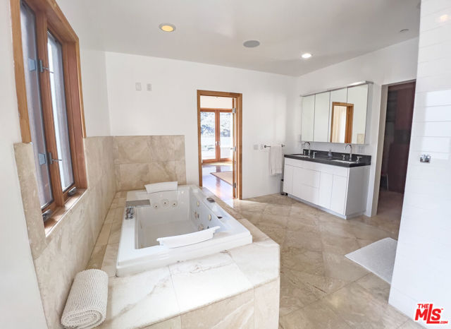 29282 CIRCLE Drive photo 23