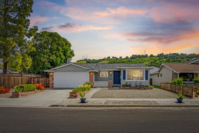702 Cree Drive, San Jose CA: https://media.crmls.org/mediaz/c66659ab-2474-4e24-b39f-5d615536a94d.jpg